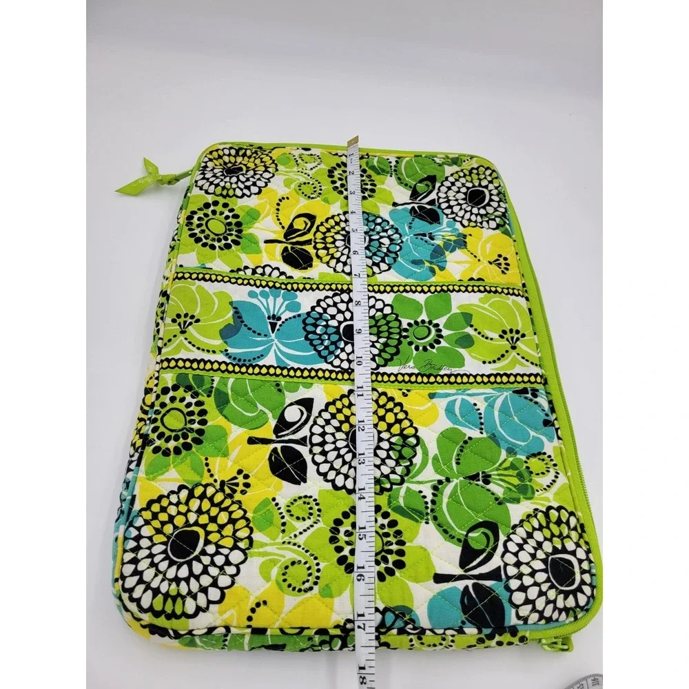 VERA BRADLEY Limes Up Tablet Sleeve‎ 12